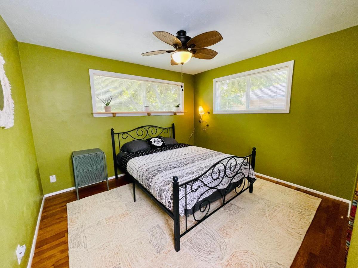 Colorful 50'S Ranch In The Heart Of Eugene Βίλα Εξωτερικό φωτογραφία